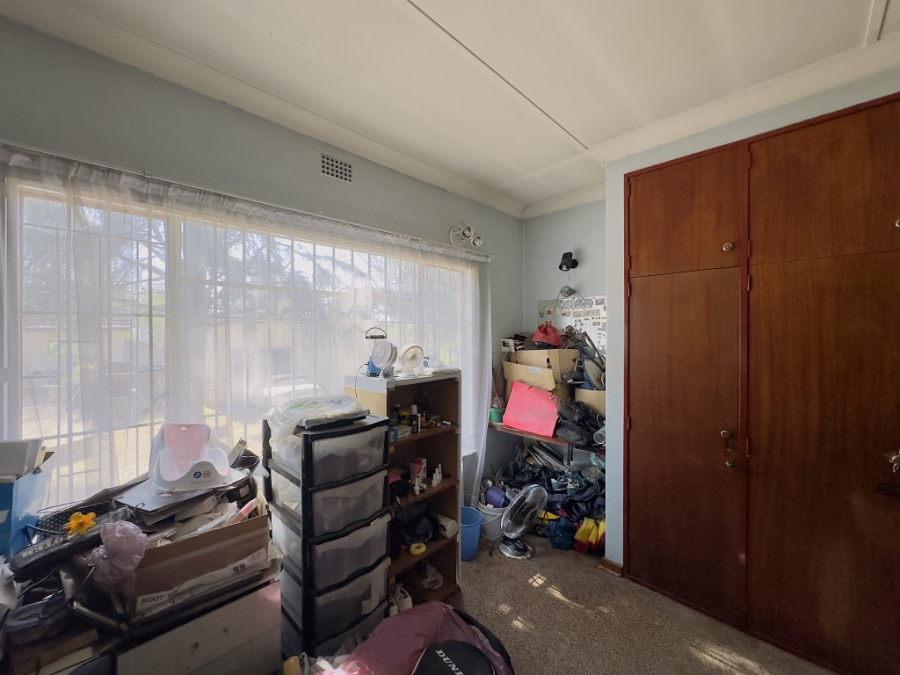 5 Bedroom Property for Sale in Parkhill Gardens Gauteng