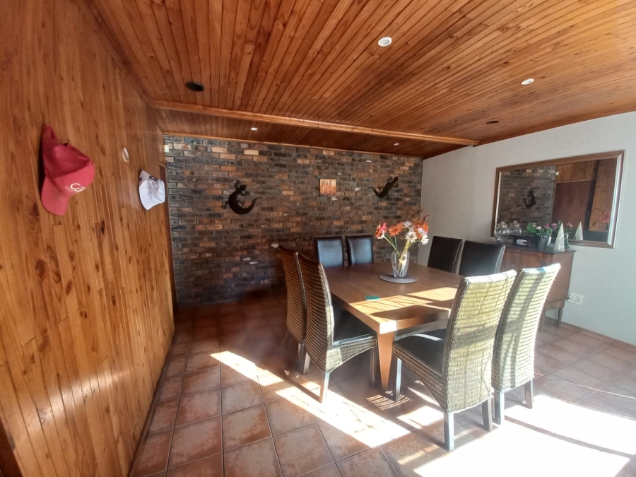 4 Bedroom Property for Sale in Dalpark Proper Gauteng