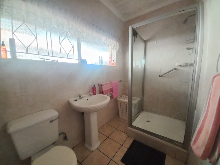 4 Bedroom Property for Sale in Dalpark Proper Gauteng