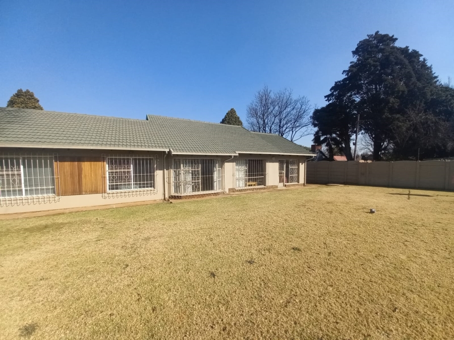 4 Bedroom Property for Sale in Dalpark Proper Gauteng