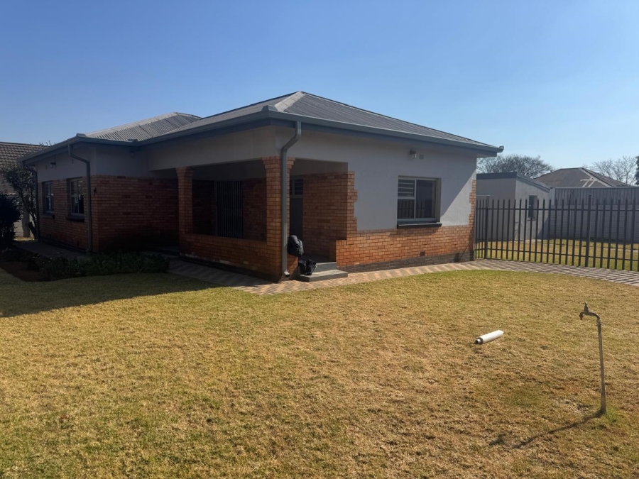 2 Bedroom Property for Sale in Brakpan Central Gauteng