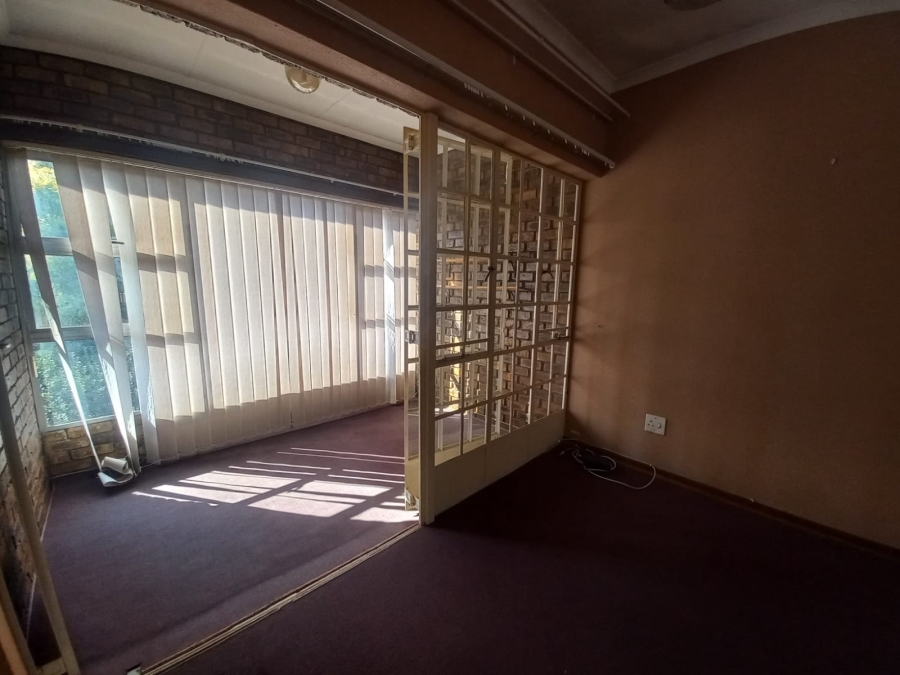 1 Bedroom Property for Sale in Kenleaf Gauteng