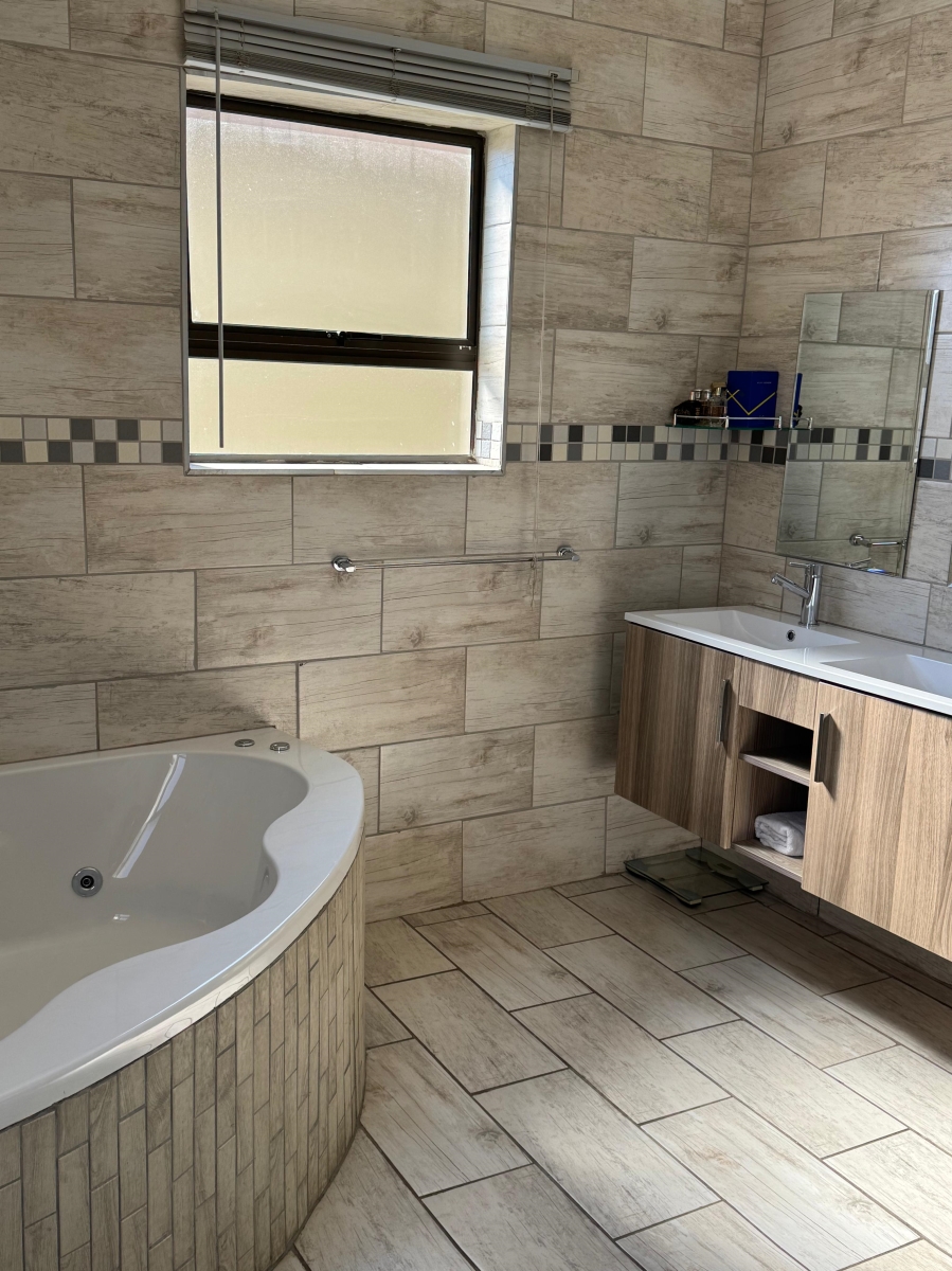 4 Bedroom Property for Sale in Brakpan North Gauteng