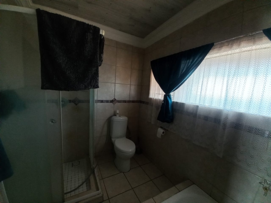 3 Bedroom Property for Sale in Brakpan Central Gauteng