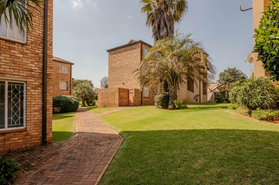 2 Bedroom Property for Sale in Horison Gauteng