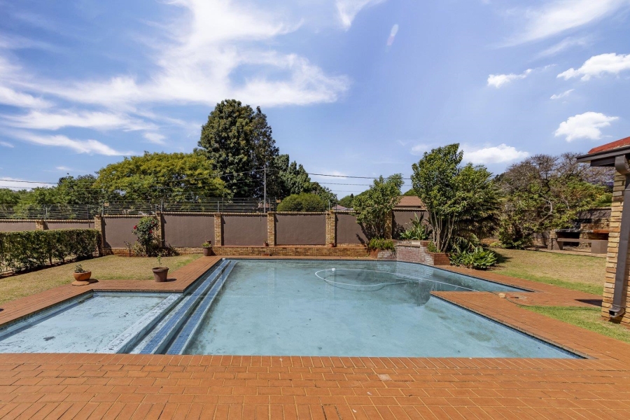 2 Bedroom Property for Sale in Horison Gauteng