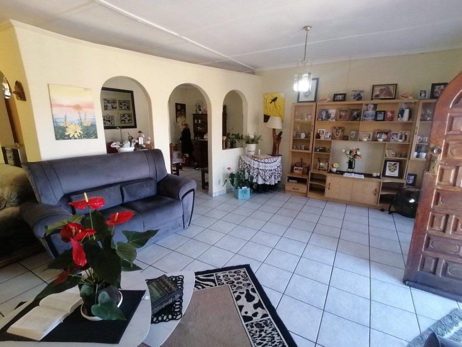 4 Bedroom Property for Sale in Quellerie Park Gauteng