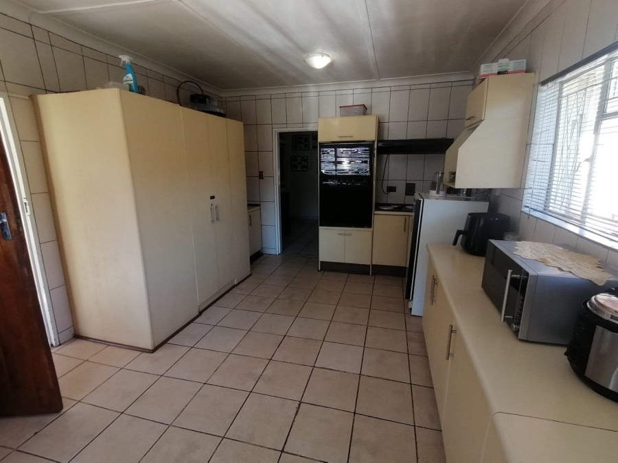 4 Bedroom Property for Sale in Quellerie Park Gauteng