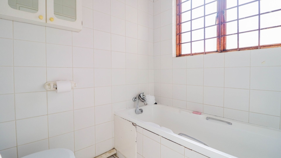2 Bedroom Property for Sale in Sandown Gauteng