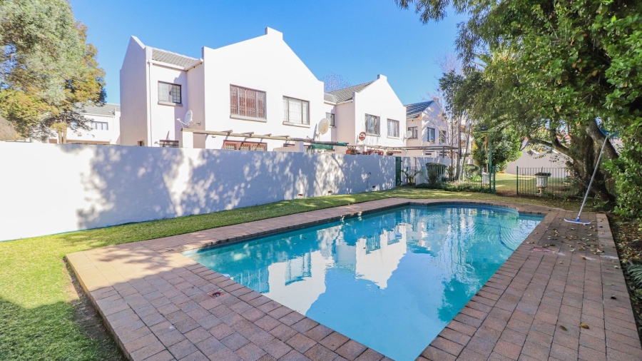2 Bedroom Property for Sale in Sandown Gauteng