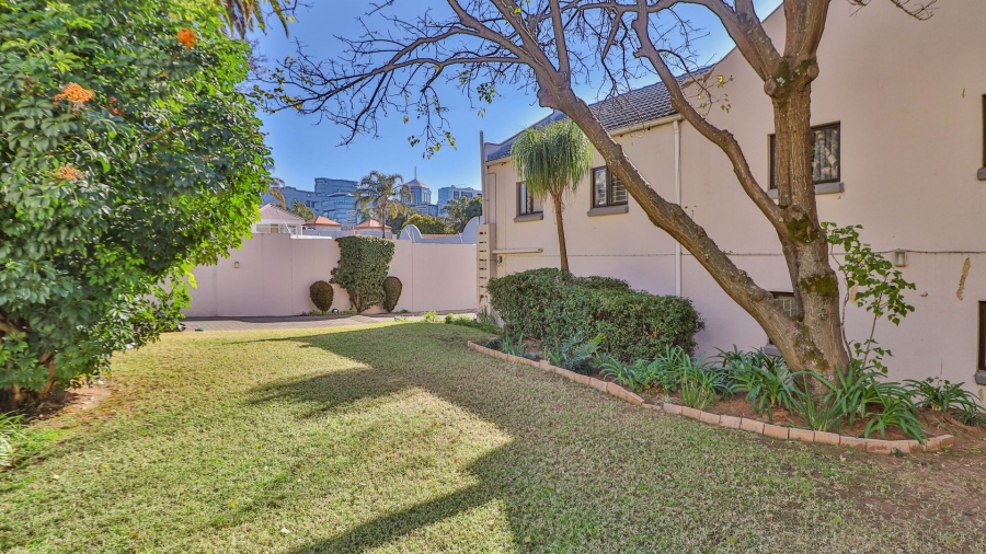 2 Bedroom Property for Sale in Sandown Gauteng