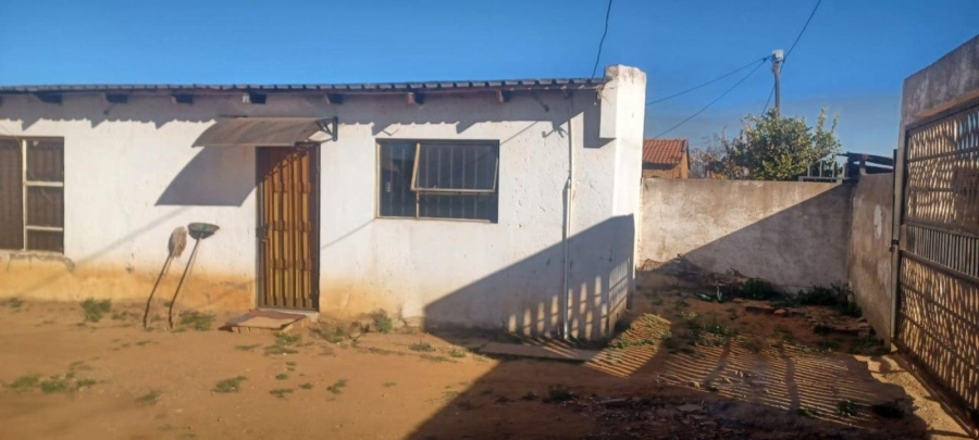2 Bedroom Property for Sale in Etwatwa Gauteng