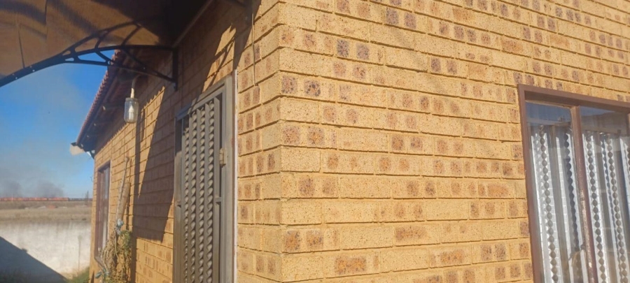 2 Bedroom Property for Sale in Etwatwa Gauteng