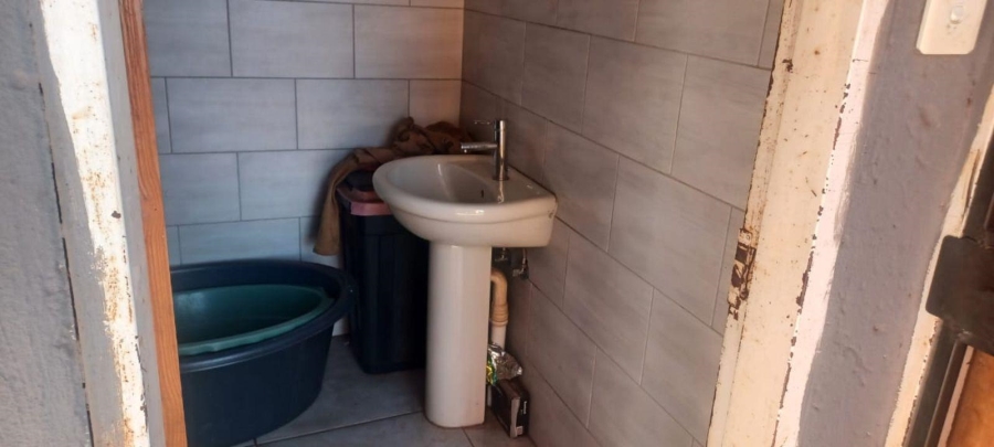 2 Bedroom Property for Sale in Etwatwa Gauteng
