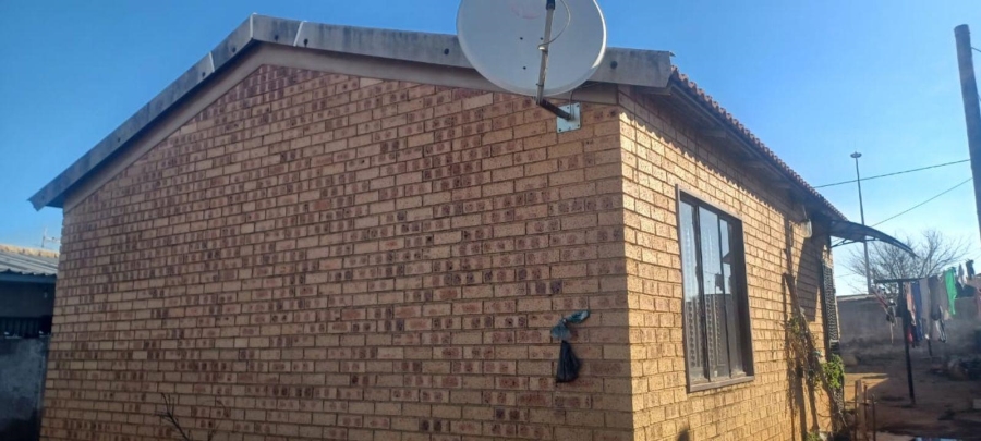 2 Bedroom Property for Sale in Etwatwa Gauteng