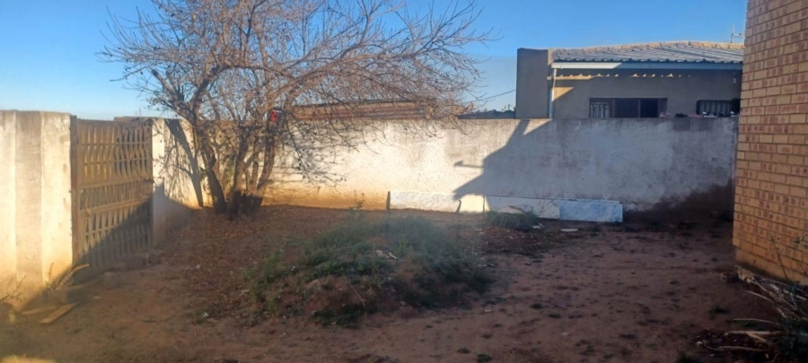 2 Bedroom Property for Sale in Etwatwa Gauteng