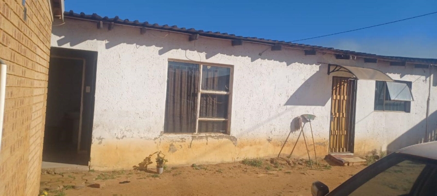 2 Bedroom Property for Sale in Etwatwa Gauteng