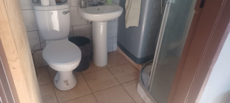 2 Bedroom Property for Sale in Etwatwa Gauteng