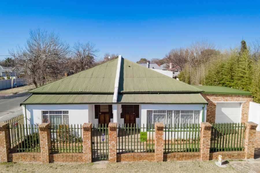 4 Bedroom Property for Sale in Westdene Gauteng