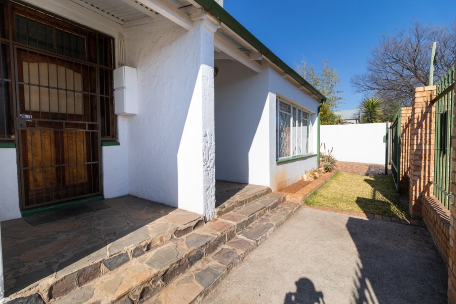 4 Bedroom Property for Sale in Westdene Gauteng