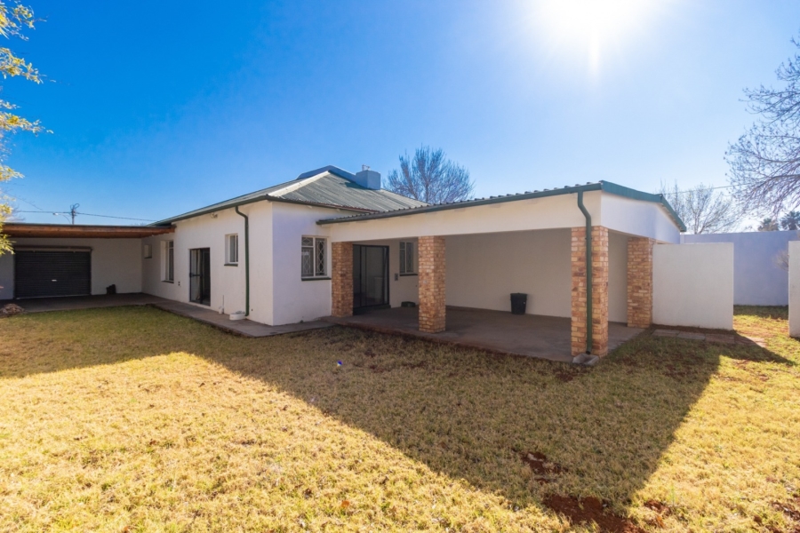 4 Bedroom Property for Sale in Westdene Gauteng