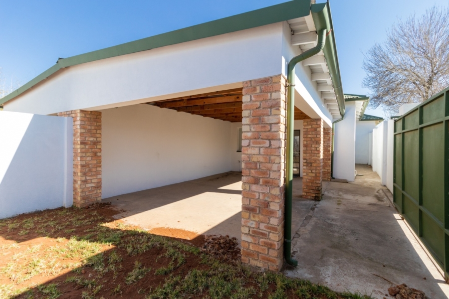 4 Bedroom Property for Sale in Westdene Gauteng
