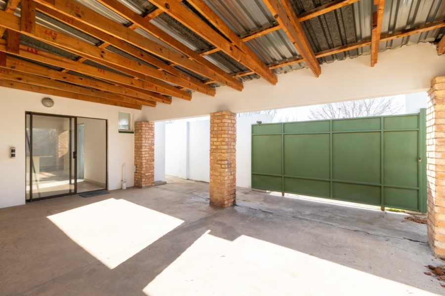 4 Bedroom Property for Sale in Westdene Gauteng