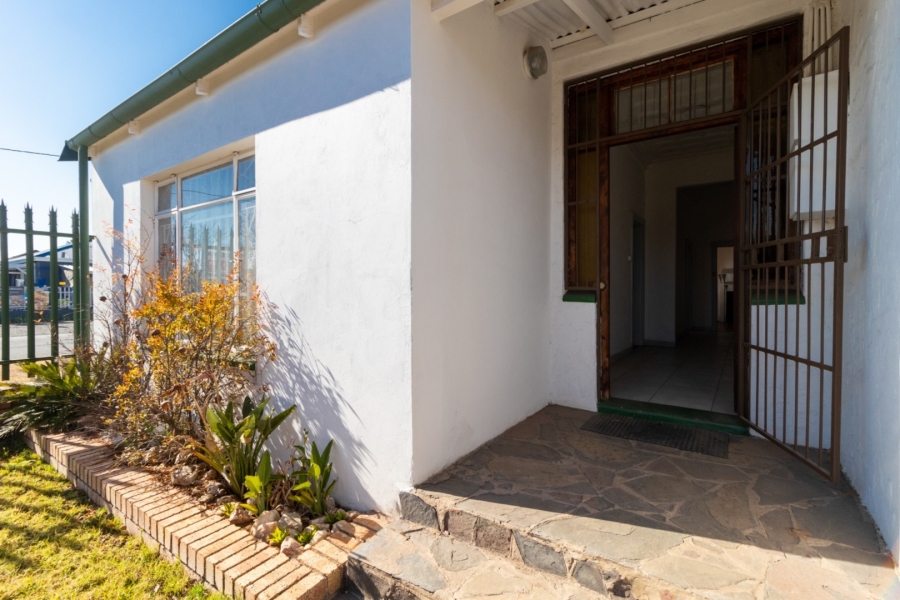 4 Bedroom Property for Sale in Westdene Gauteng
