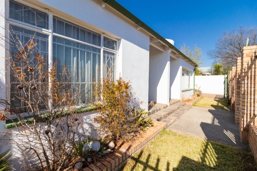 4 Bedroom Property for Sale in Westdene Gauteng
