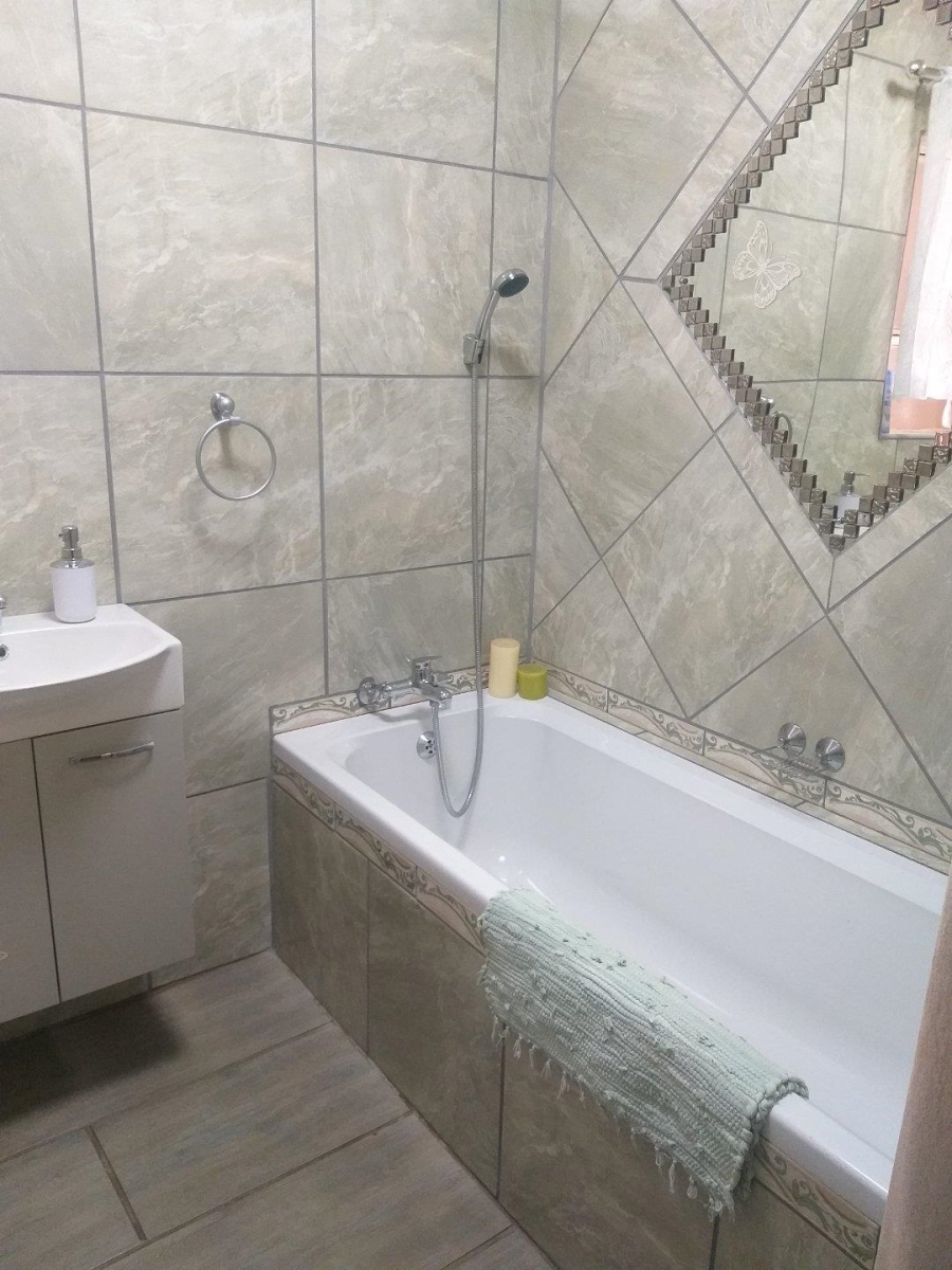 3 Bedroom Property for Sale in Helenarus Gauteng