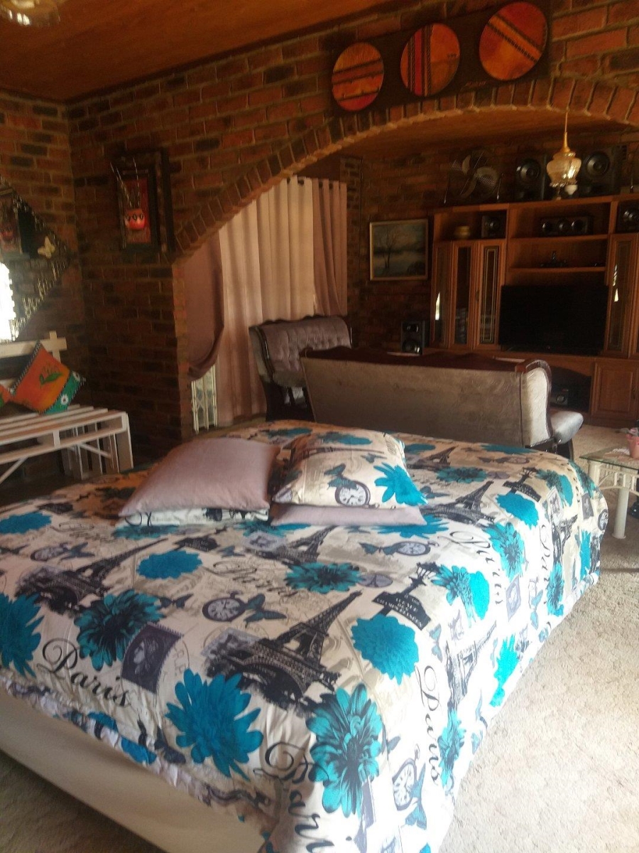3 Bedroom Property for Sale in Helenarus Gauteng