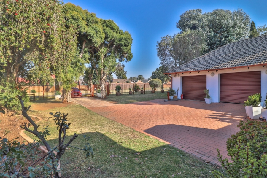 3 Bedroom Property for Sale in Sunward Park Gauteng