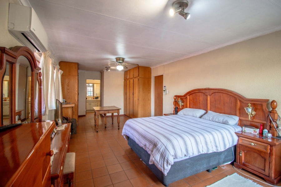 3 Bedroom Property for Sale in Sunward Park Gauteng