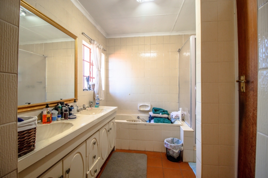 3 Bedroom Property for Sale in Sunward Park Gauteng