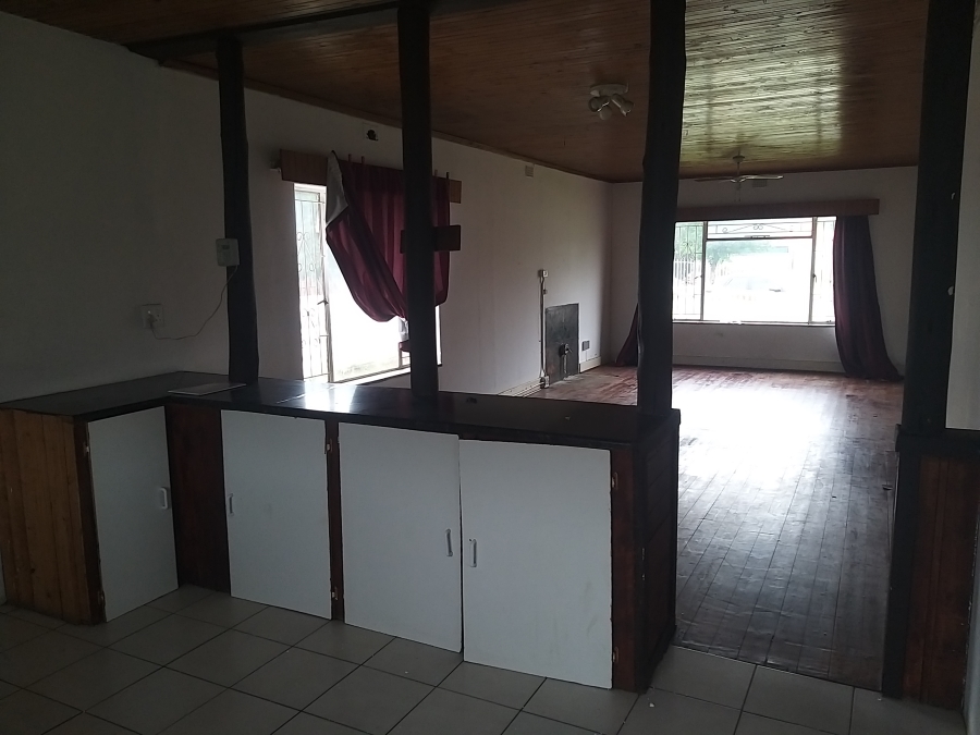 3 Bedroom Property for Sale in Strubenvale Gauteng