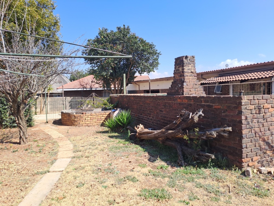 4 Bedroom Property for Sale in Rensburg Gauteng