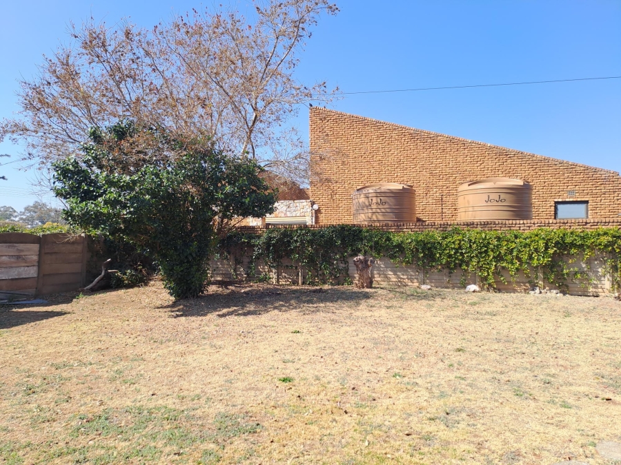 4 Bedroom Property for Sale in Rensburg Gauteng