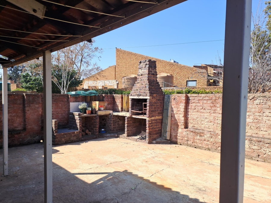 4 Bedroom Property for Sale in Rensburg Gauteng