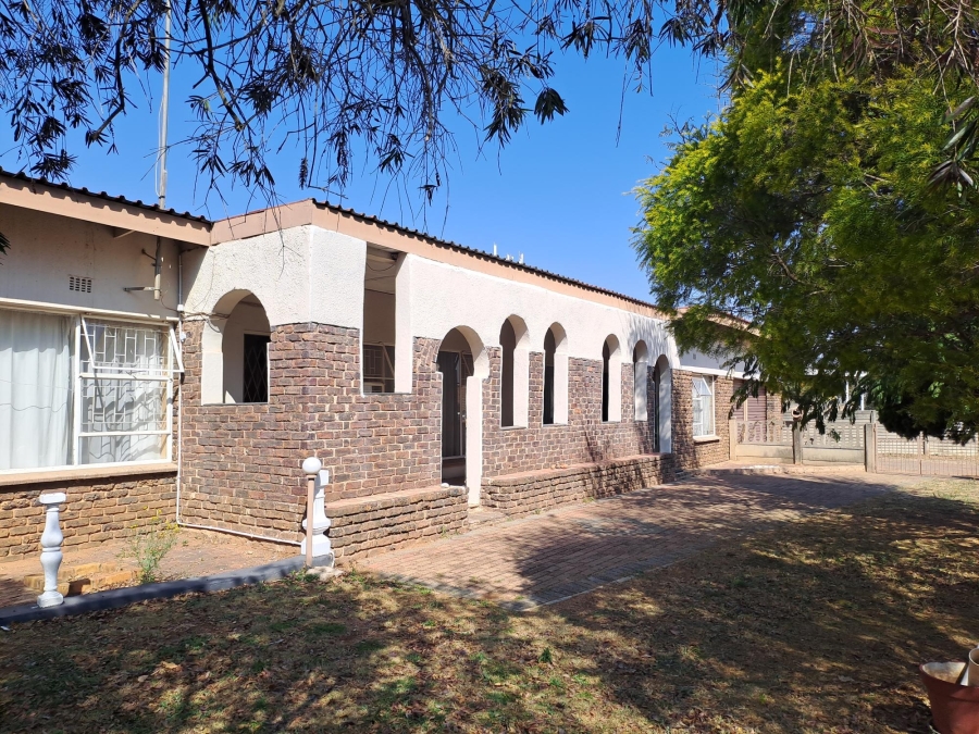 4 Bedroom Property for Sale in Rensburg Gauteng