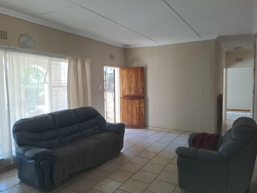 4 Bedroom Property for Sale in Rensburg Gauteng