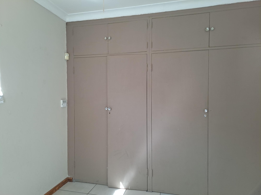 4 Bedroom Property for Sale in Rensburg Gauteng