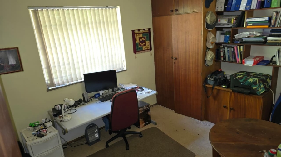 5 Bedroom Property for Sale in Eldoraigne Gauteng