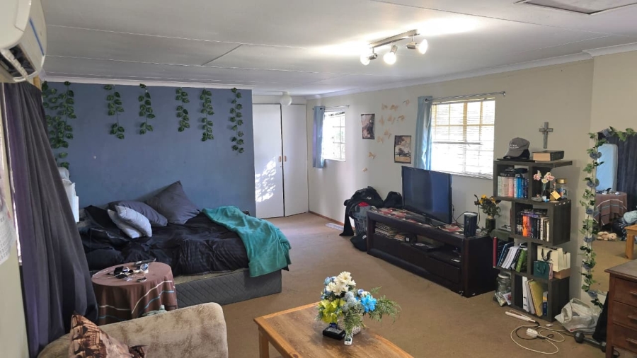 5 Bedroom Property for Sale in Eldoraigne Gauteng