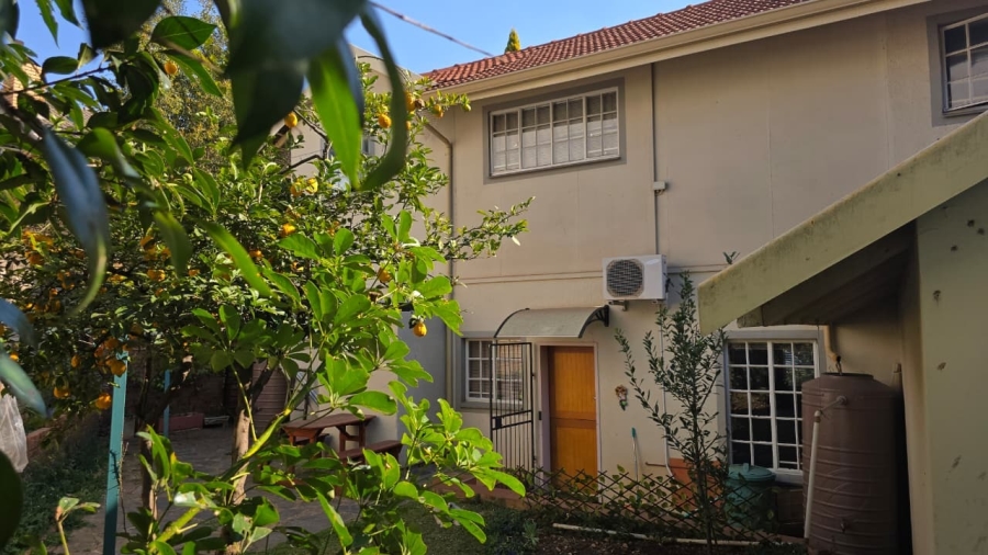 5 Bedroom Property for Sale in Eldoraigne Gauteng