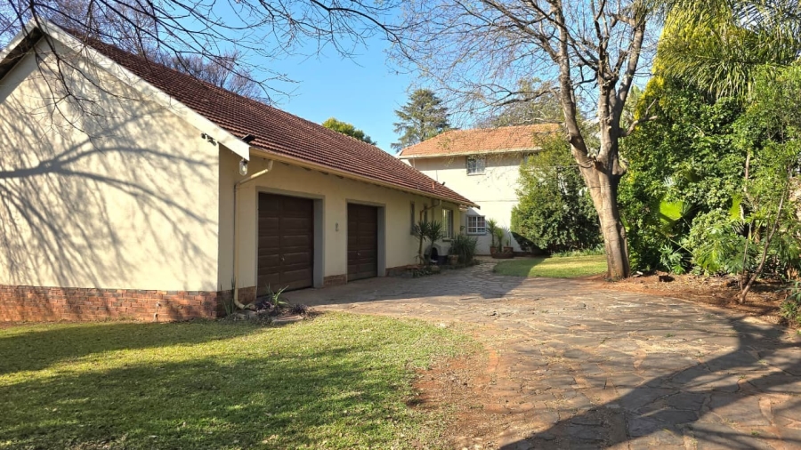 5 Bedroom Property for Sale in Eldoraigne Gauteng