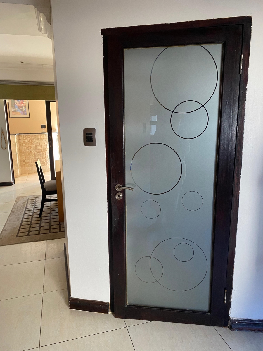 4 Bedroom Property for Sale in Helderwyk Gauteng