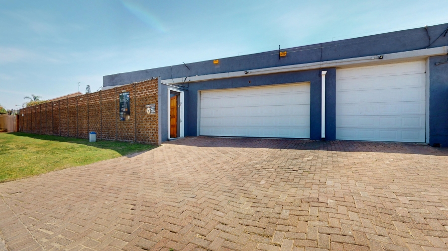 4 Bedroom Property for Sale in Witfield Gauteng