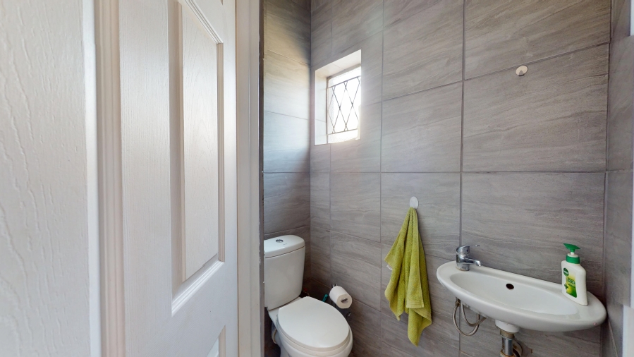 4 Bedroom Property for Sale in Witfield Gauteng
