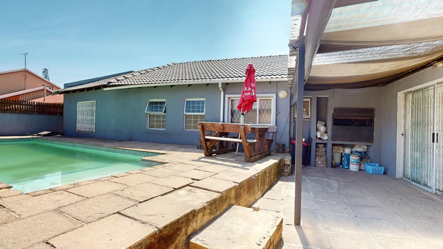 4 Bedroom Property for Sale in Witfield Gauteng