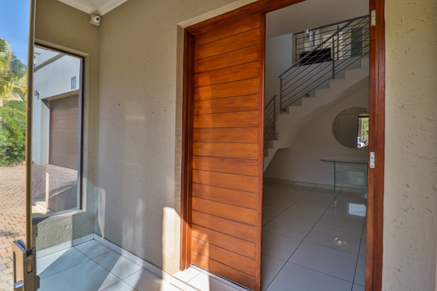To Let 3 Bedroom Property for Rent in Sandown Gauteng